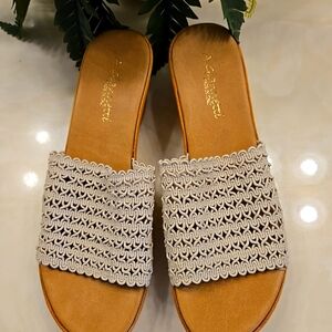 Women's Cream Slide Sandals